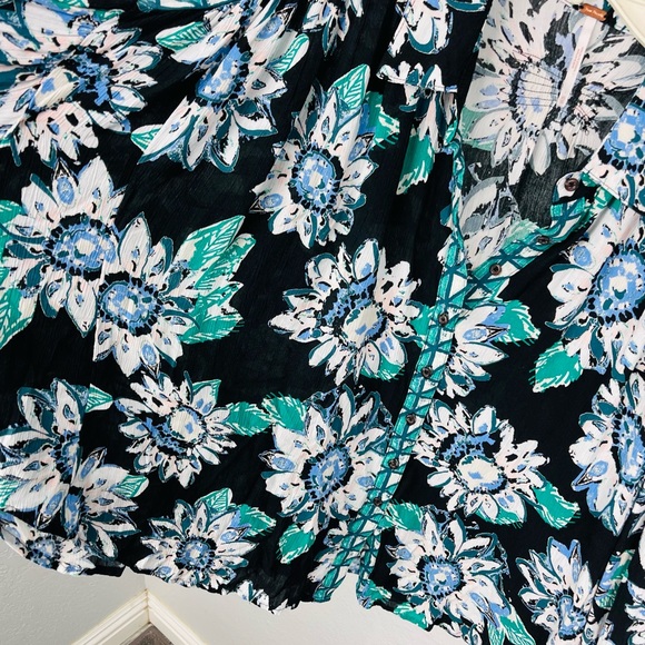 Free People Good Vibrations Button Down Blue Floral Blouse - XS - Picture 5 of 9